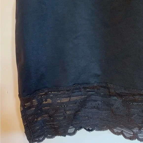 Assets by Spanx Black Full Slip Shapewear - Picture 5 of 8